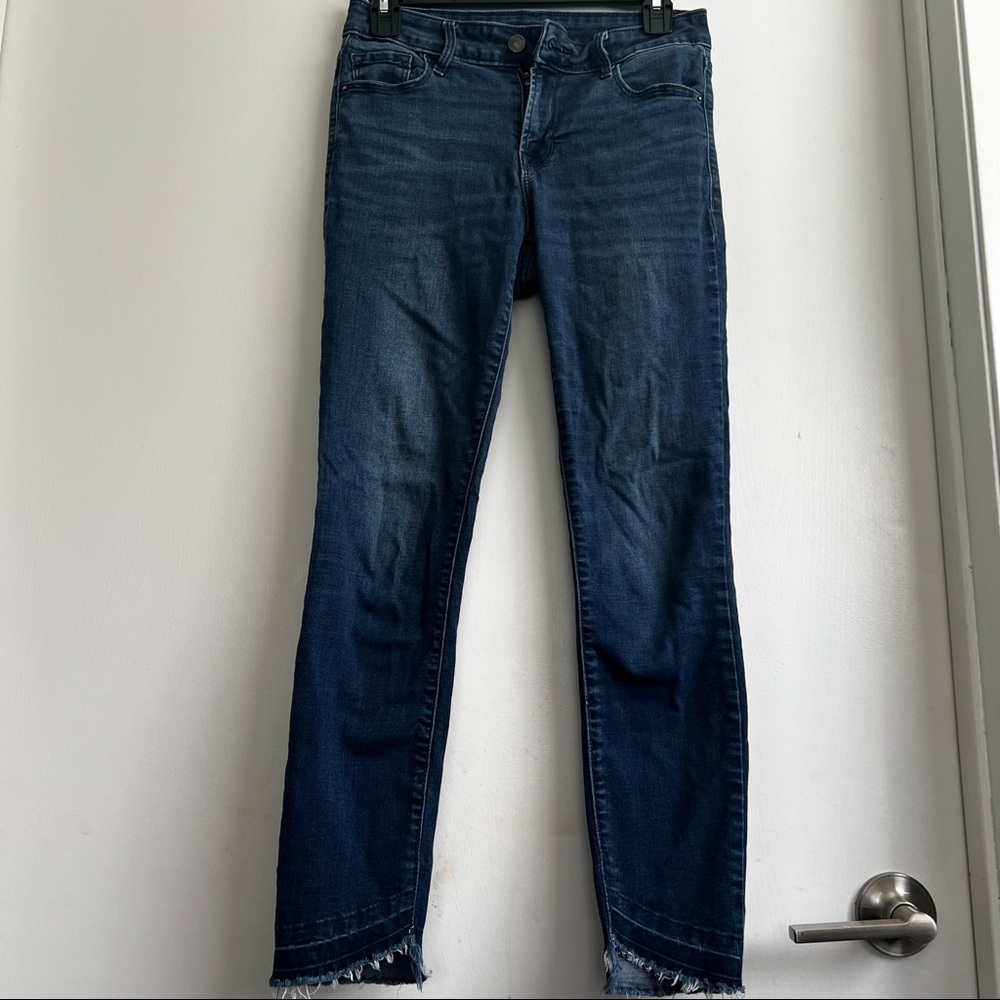 Old navy ankle length blue jeans